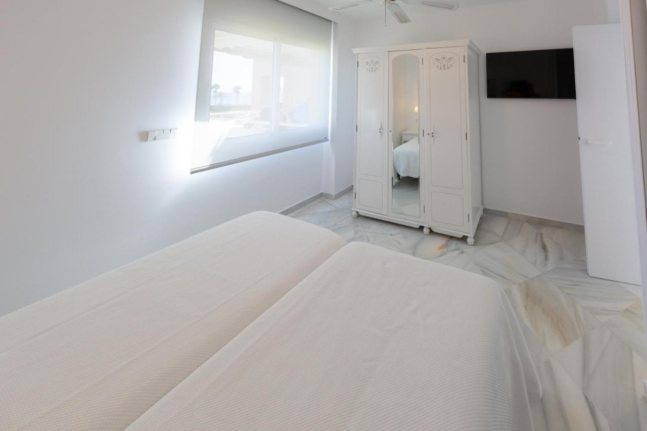 Apartamentos Las Americas Islantilla Bagian luar foto